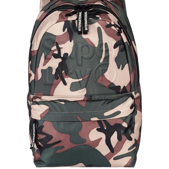 🎒🔥 SuperDry Backpack 🔥🎒